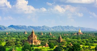 Valley of a Thousand Temples in Bagan