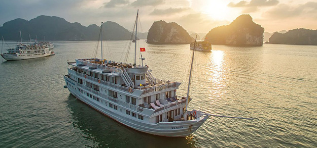Overview of Paradise Luxury Cruise Ship at Halong Bay, Vietnam, Southeast Asia. 