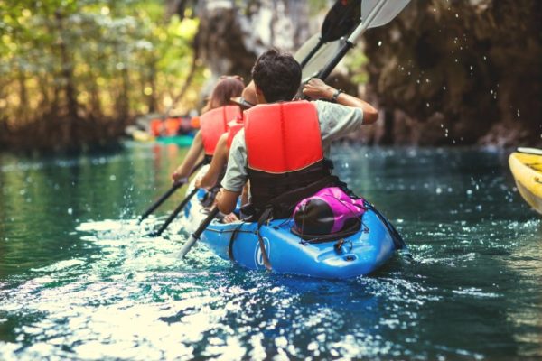 Kayak with families